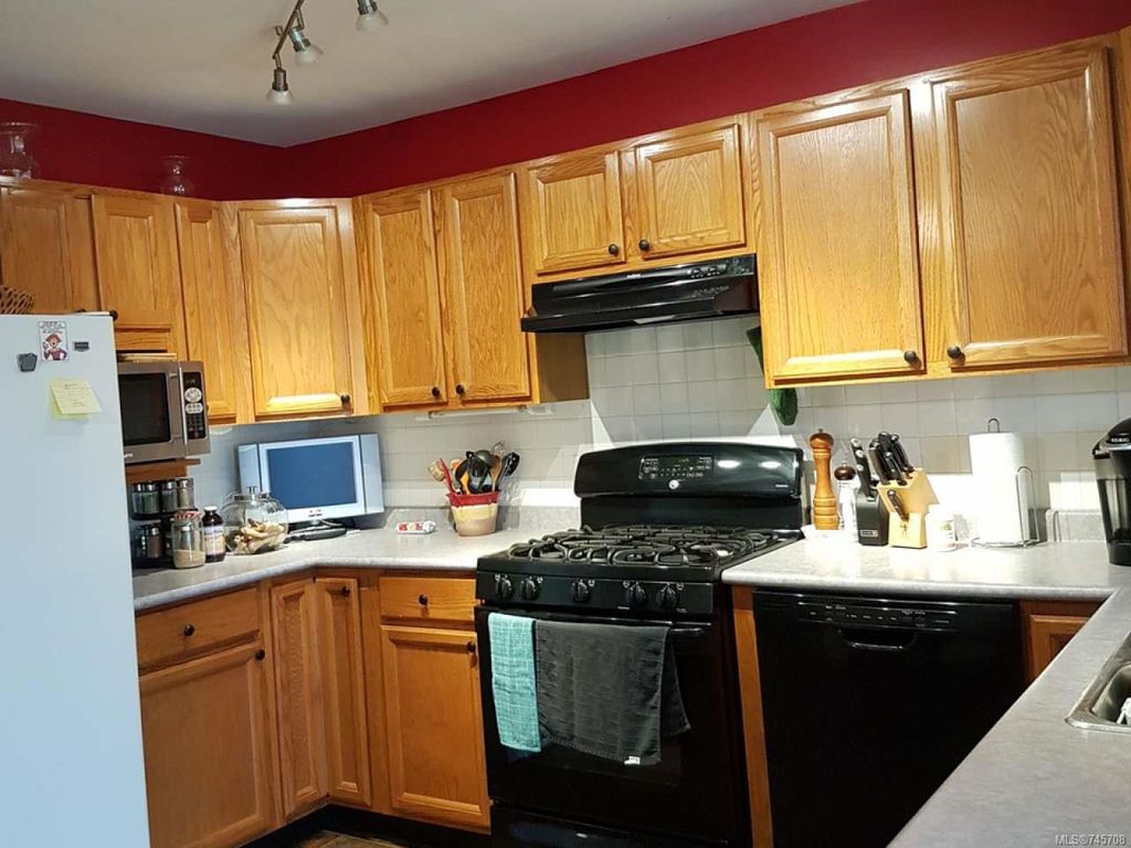 listing image 16041267614362670270