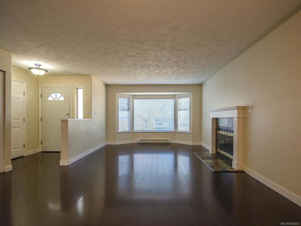 listing image 16041820674614605586