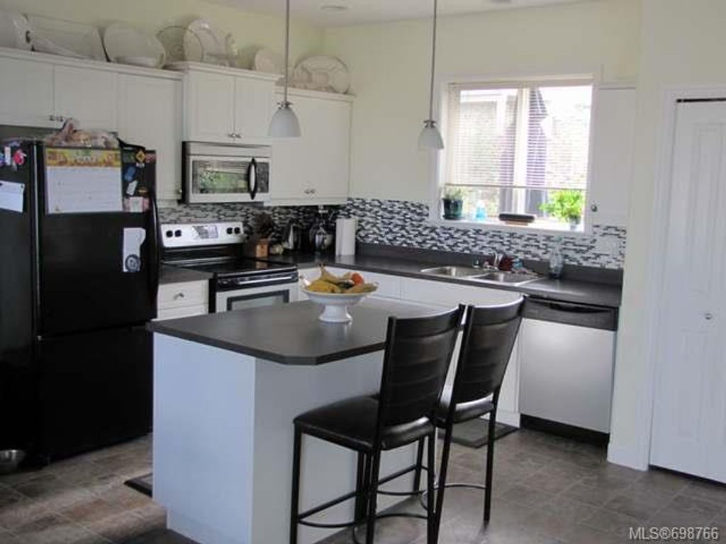 listing image 16041600941420863906