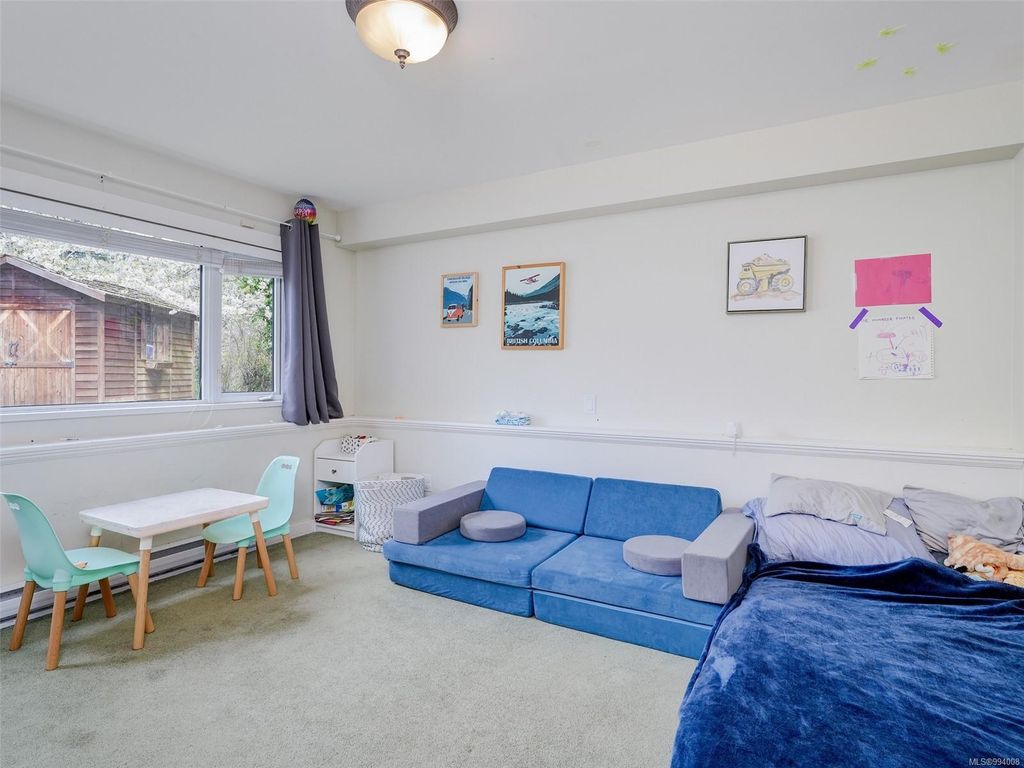 listing image 16044486962250778779