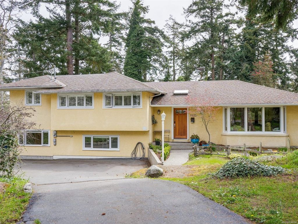 listing image 16045159075241792193