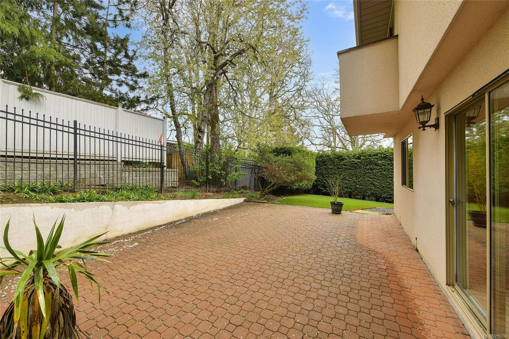 listing image 16044964510871540158