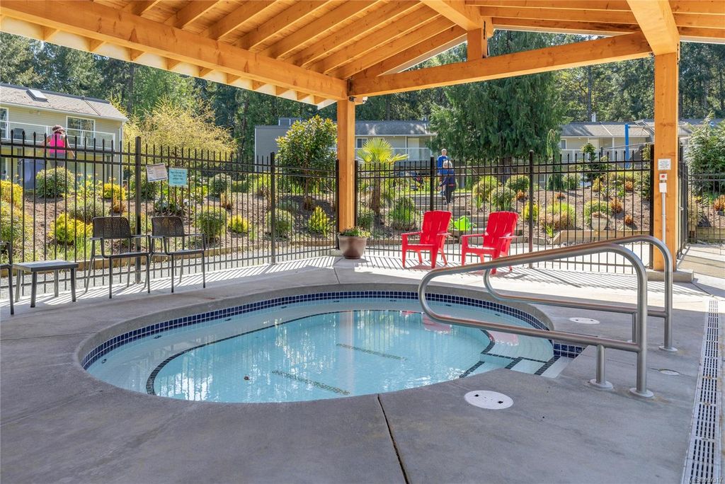 listing image 16041690185679241501