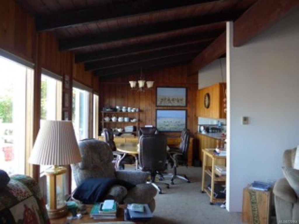 listing image 16043232747697