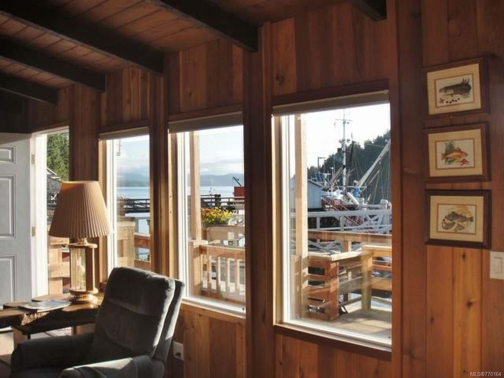 listing image 16042769833528