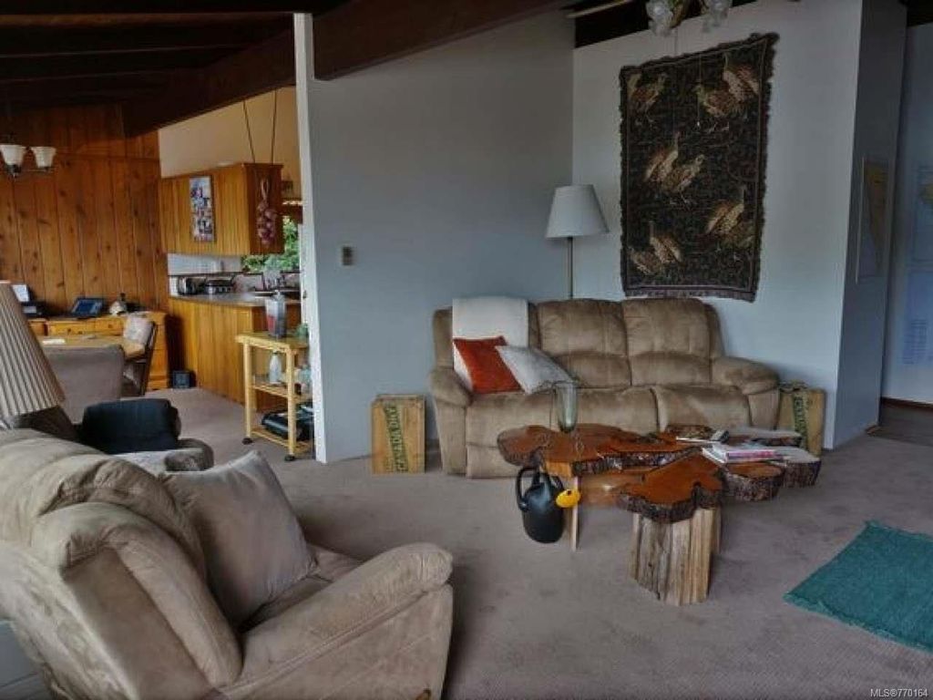 listing image 16042562271919