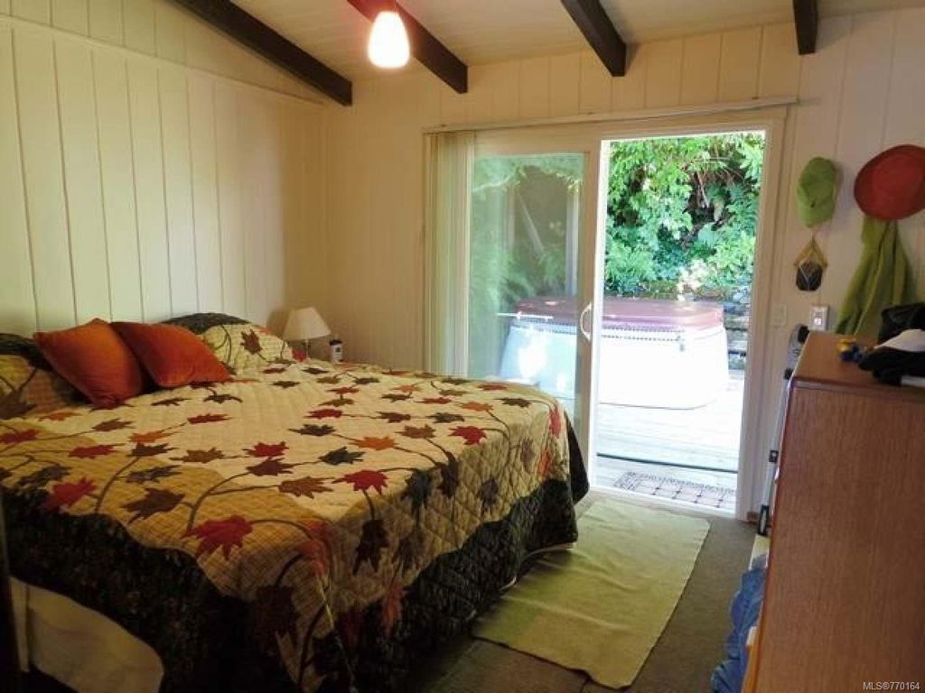 listing image 16042773242284