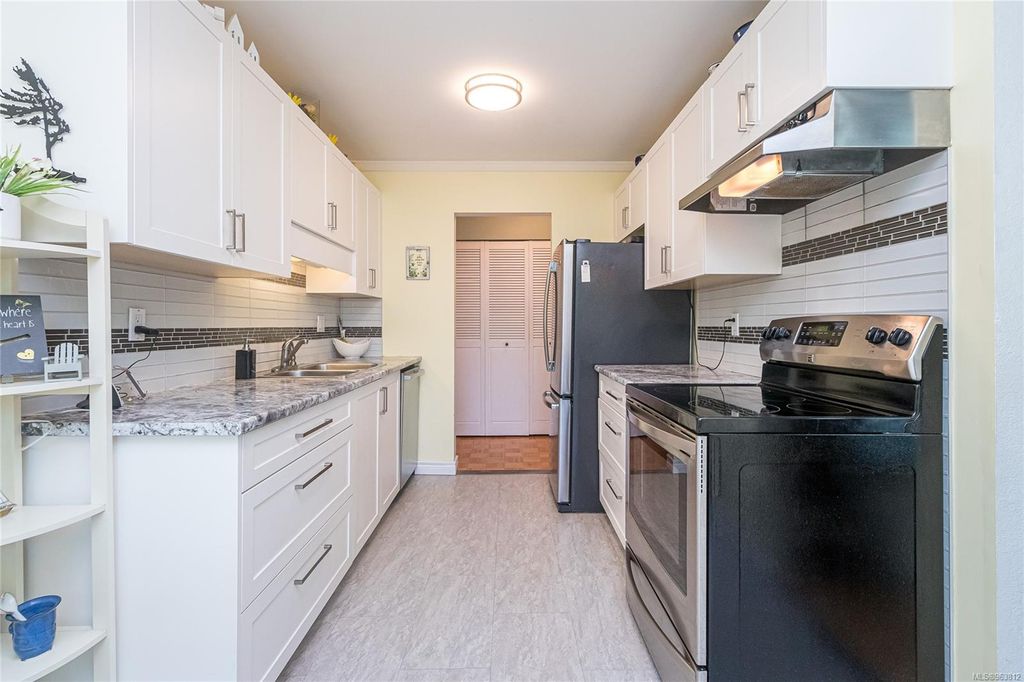 listing image 16044505227100549128