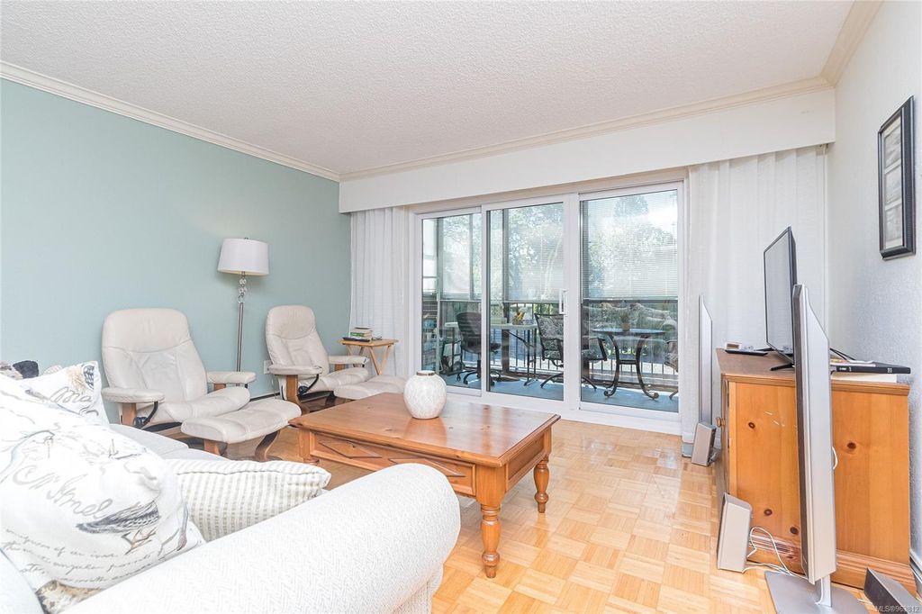 listing image 16049060118078948414