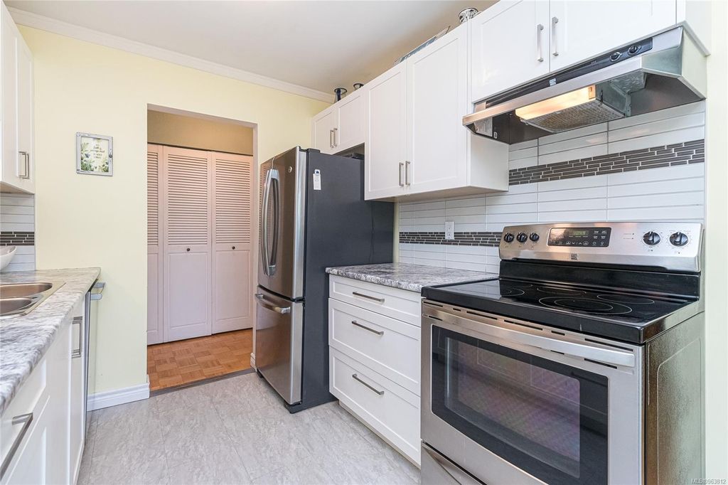 listing image 16044540934593322233