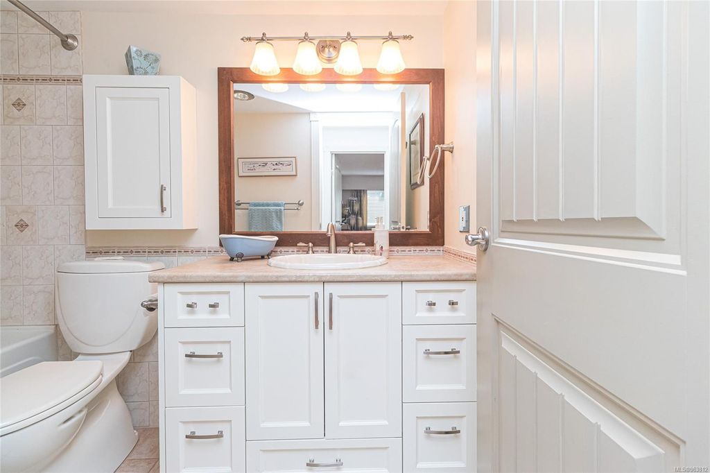 listing image 16043479469196190622