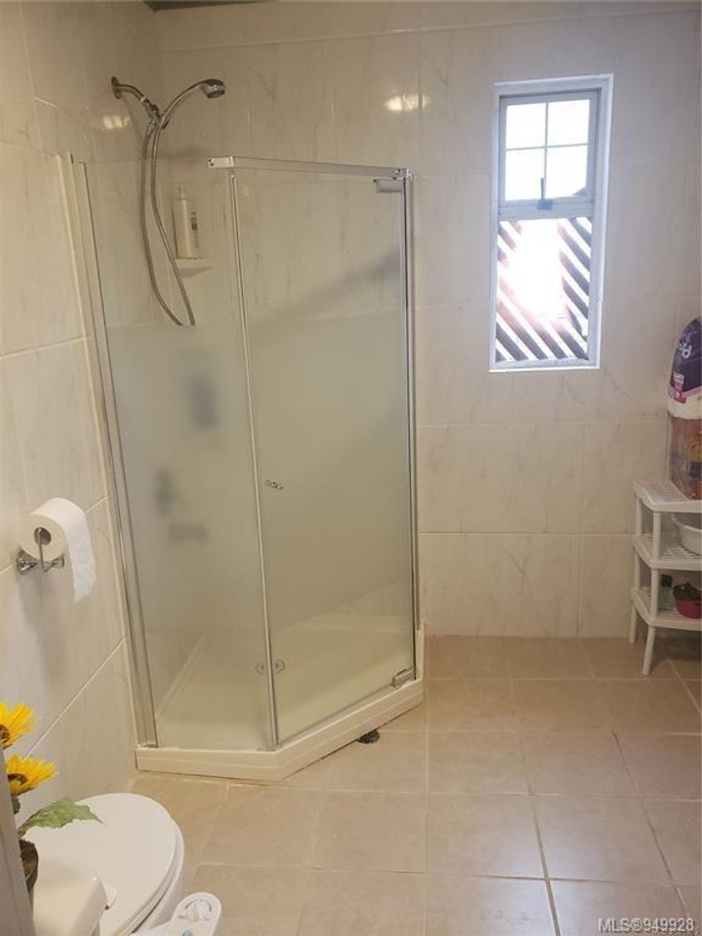 listing image 16044404080444151709