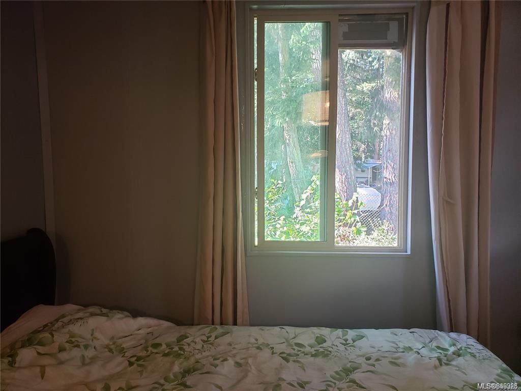 listing image 16040947096748355539