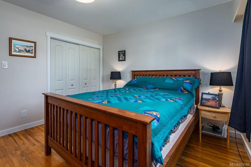 listing image 16042618860265957079