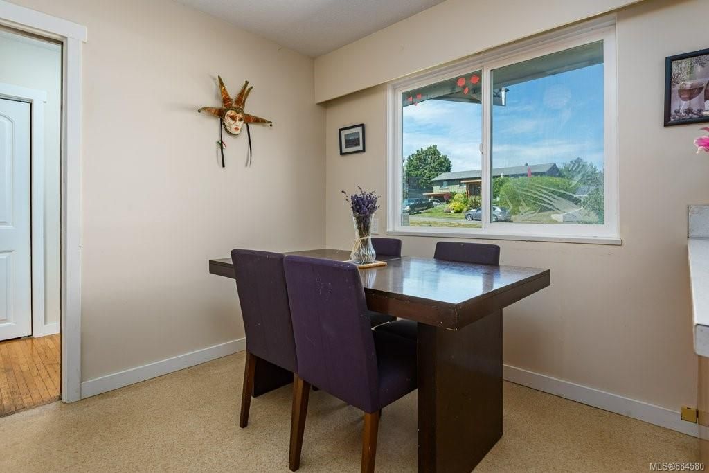 listing image 16048218706995136057