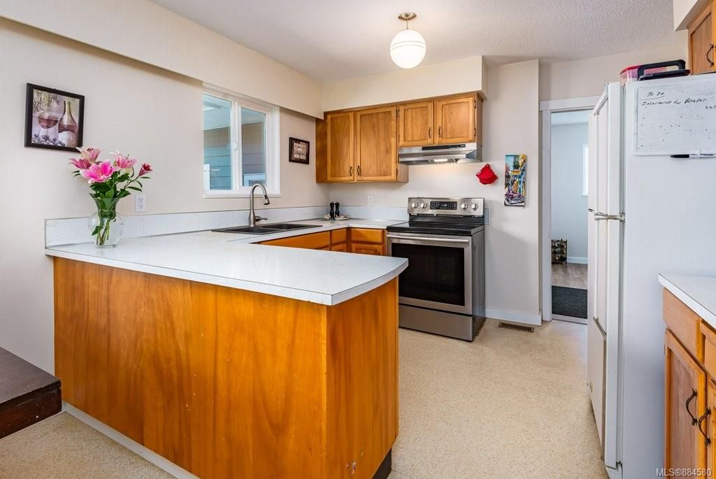 listing image 16041334240537324319