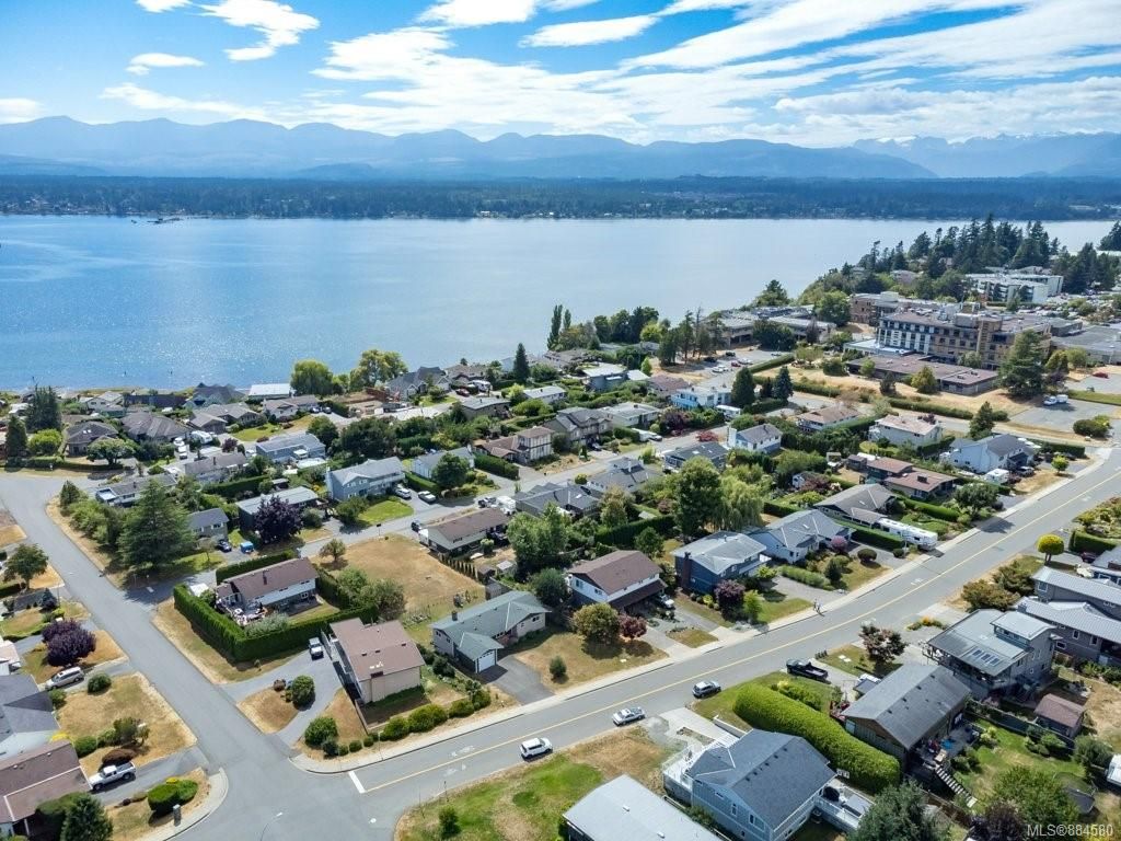 listing image 16044419750730930653