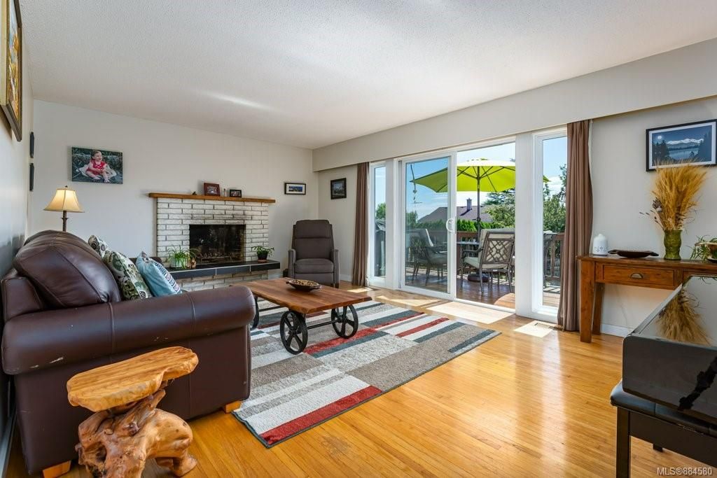 listing image 16040766272613858045