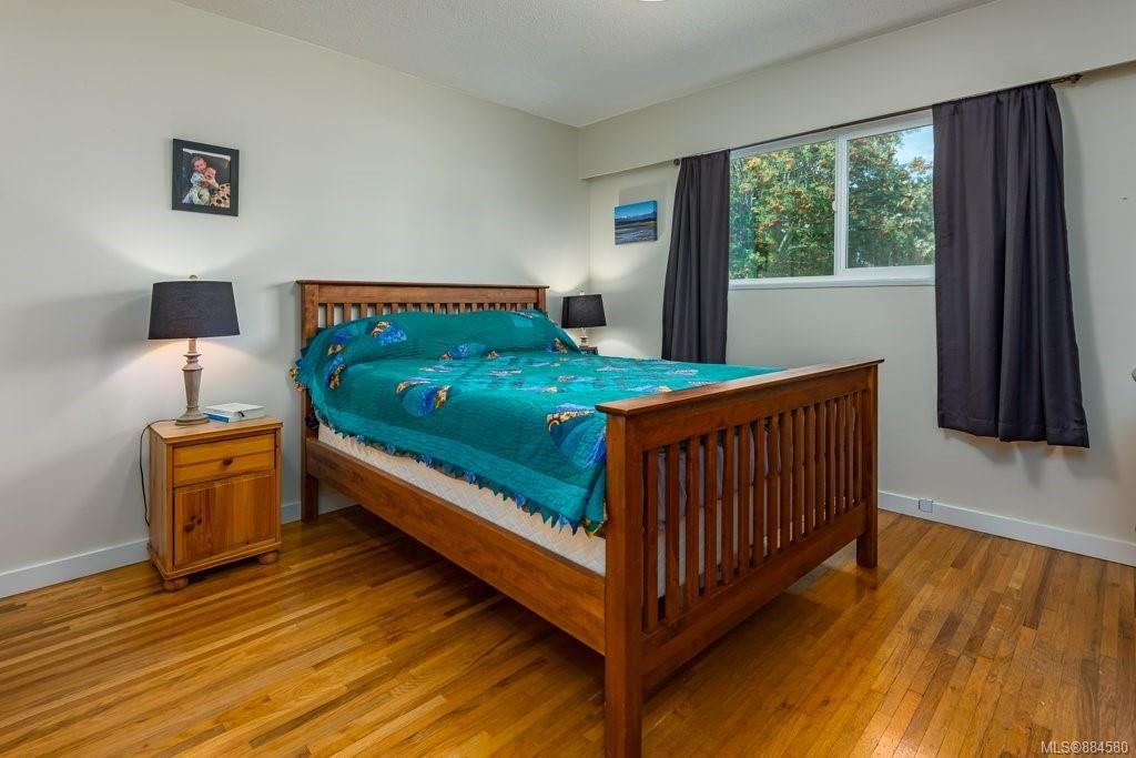 listing image 16044745622382415517