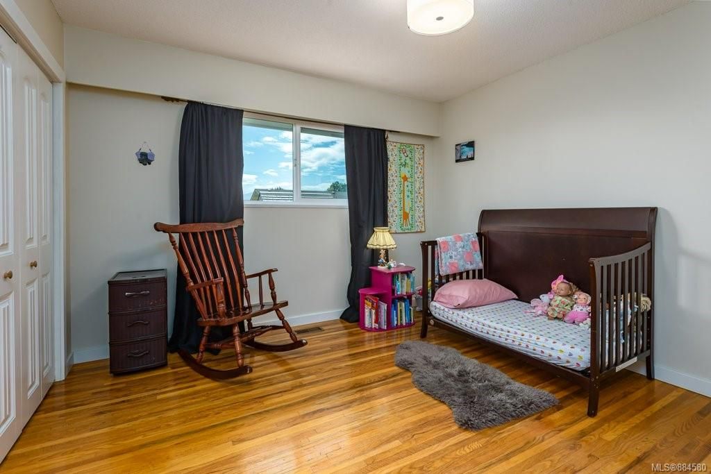 listing image 16040756558162899503