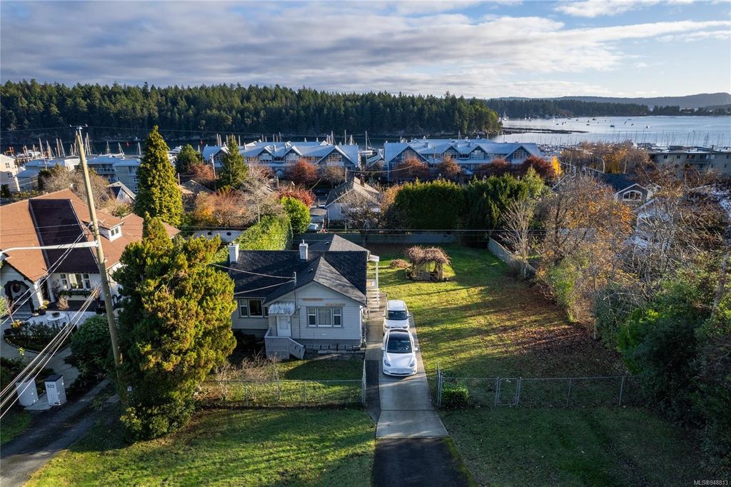 listing image 16049229025821841031