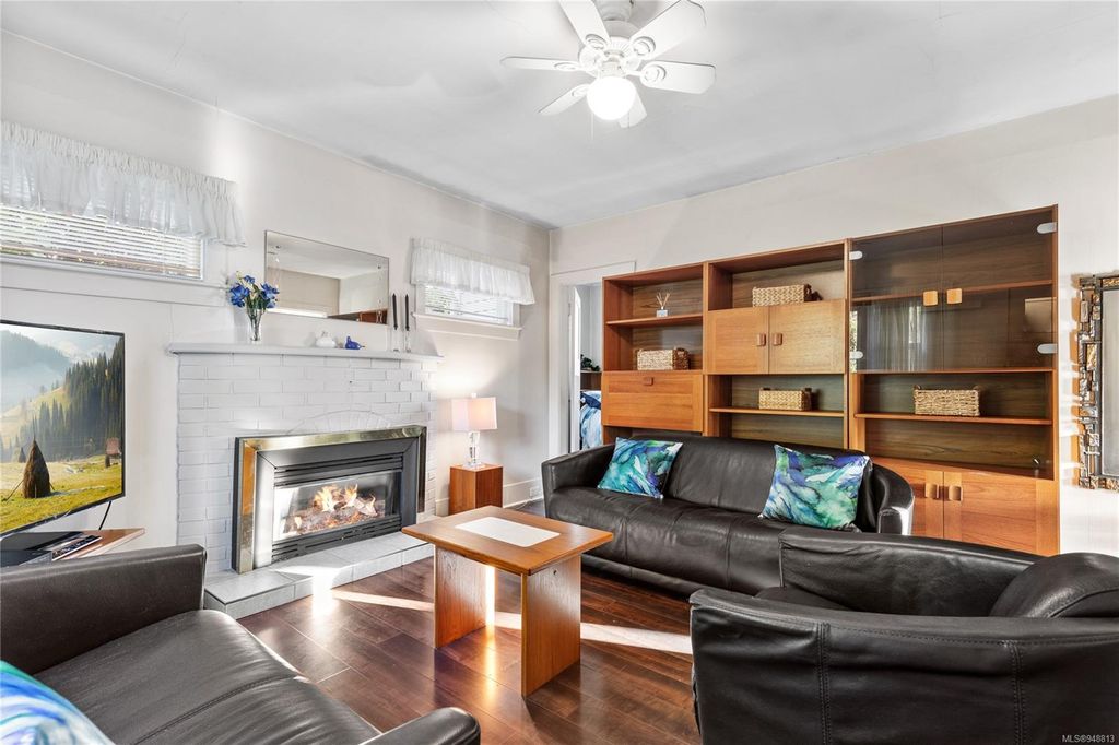 listing image 16046990072403329142