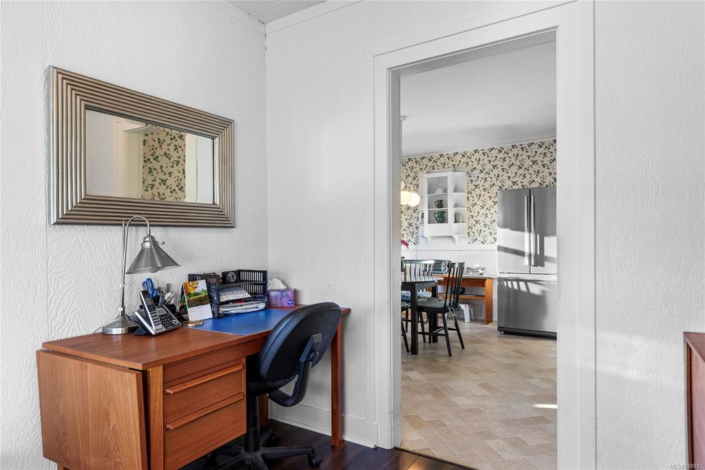 listing image 16040044200078203723