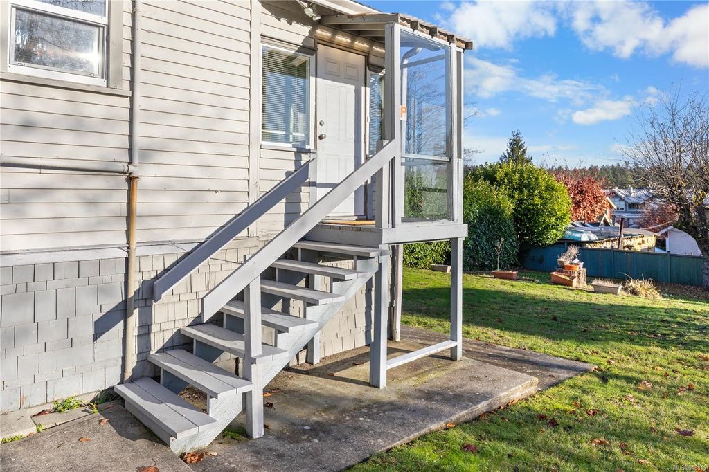 listing image 16041074596619006291