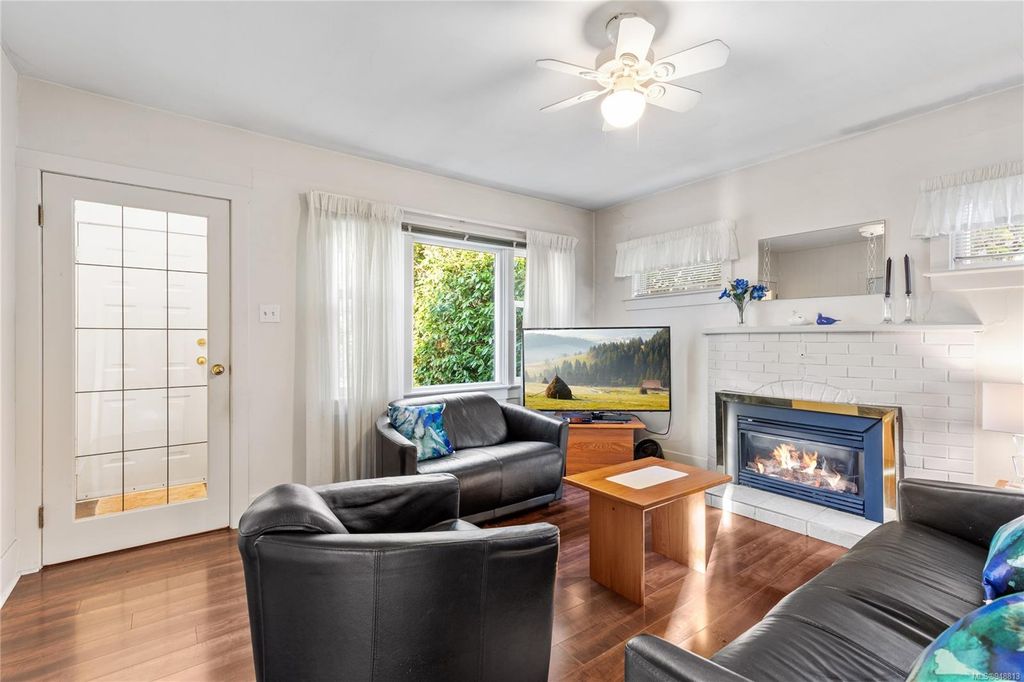 listing image 16040451790936608940