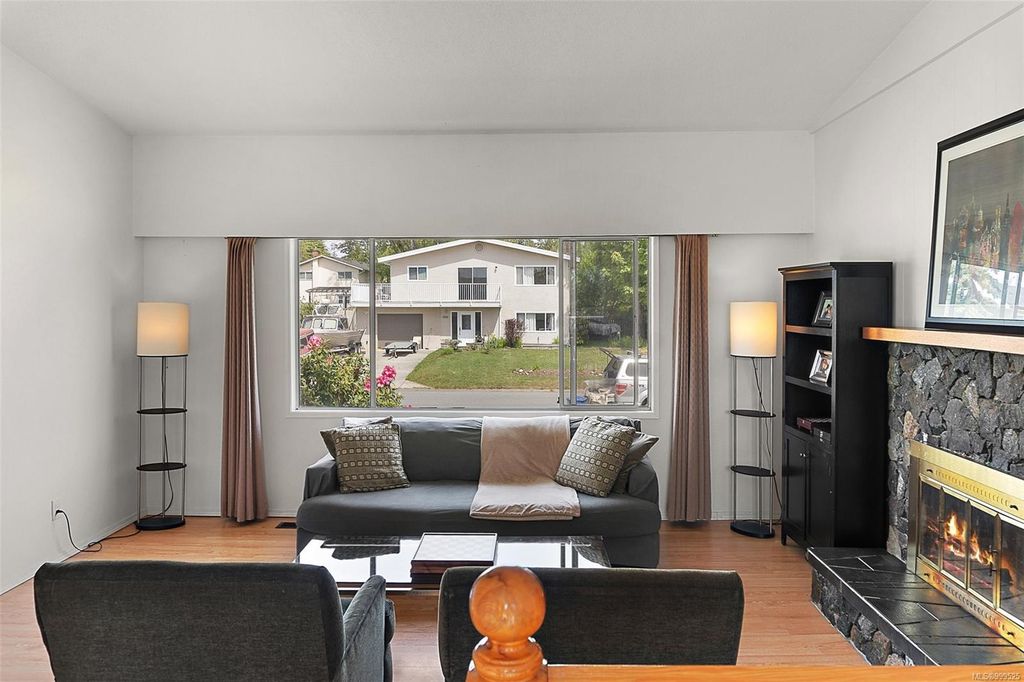 listing image 16041566301755447734