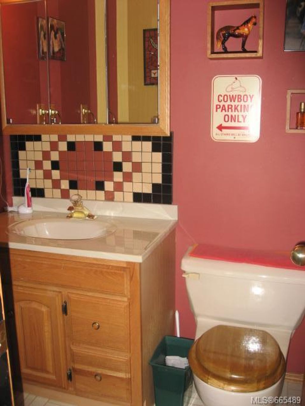 listing image 16047703603866145855