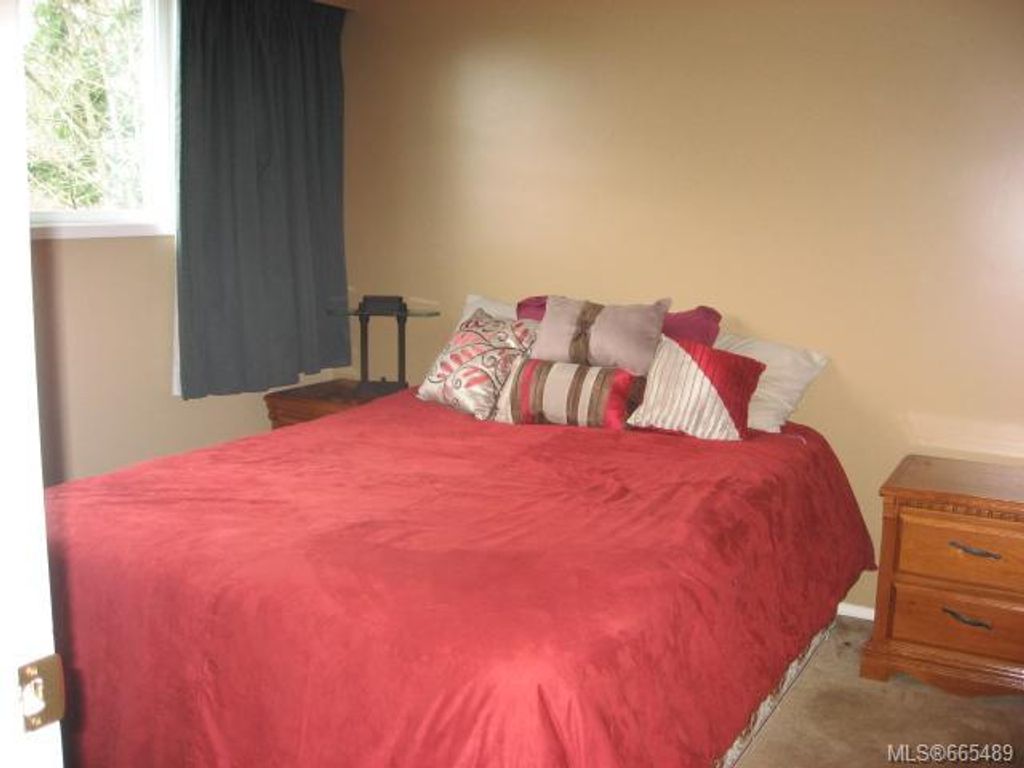 listing image 16046762795097244055