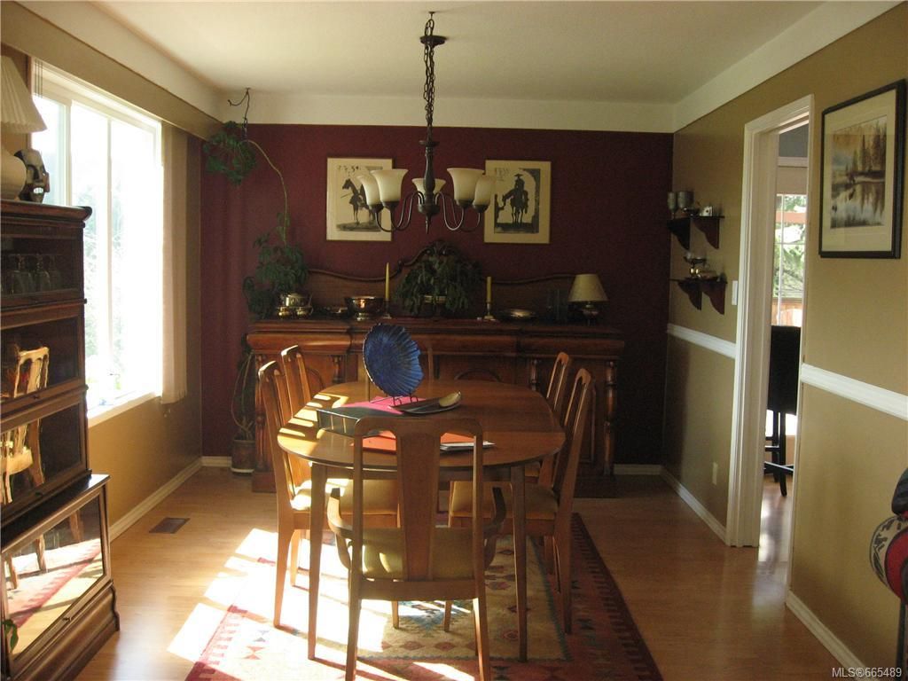 listing image 16047206853760662584
