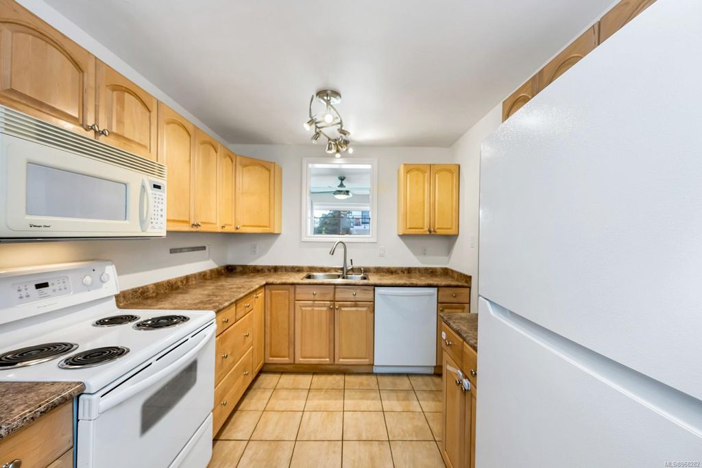 listing image 16049150444839300077