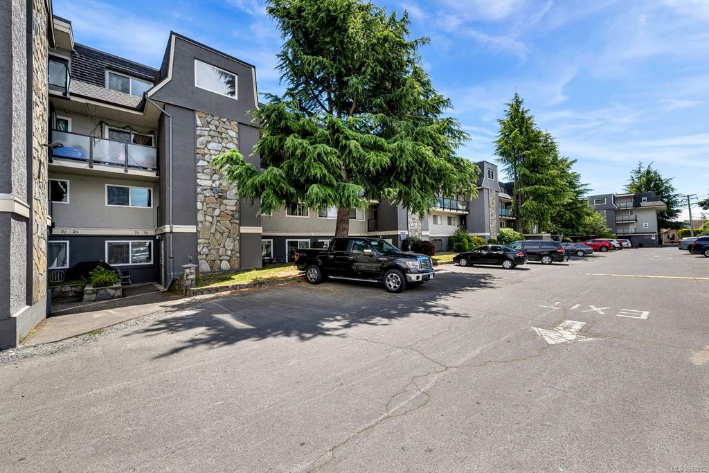 listing image 16046033250572960038