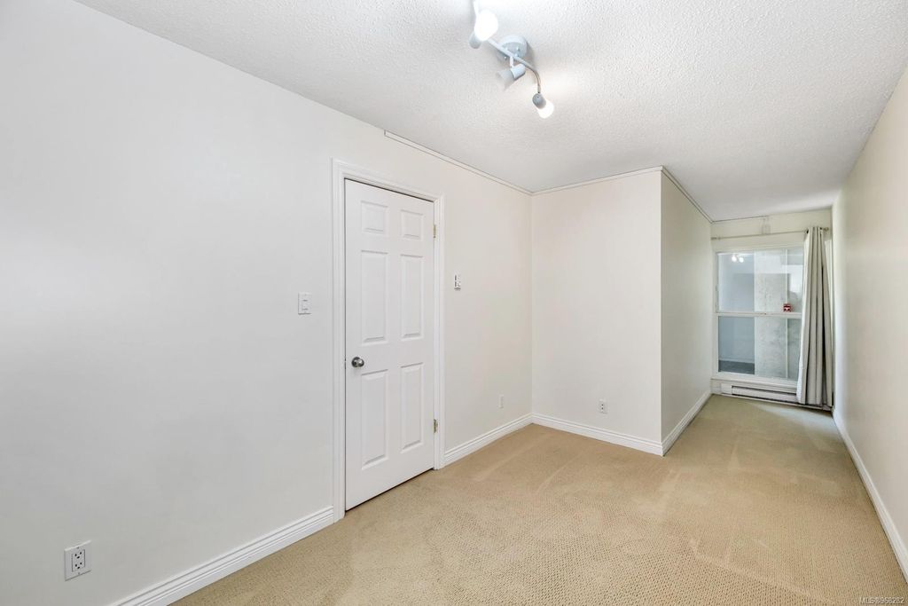 listing image 16049024251761308790