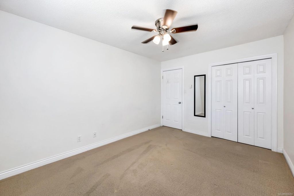 listing image 16048508707194952157