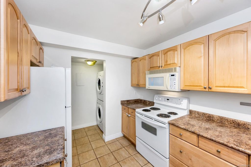 listing image 16047173789326092404