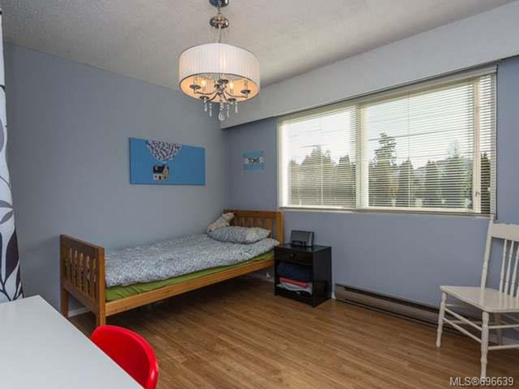 listing image 16045073767364605116