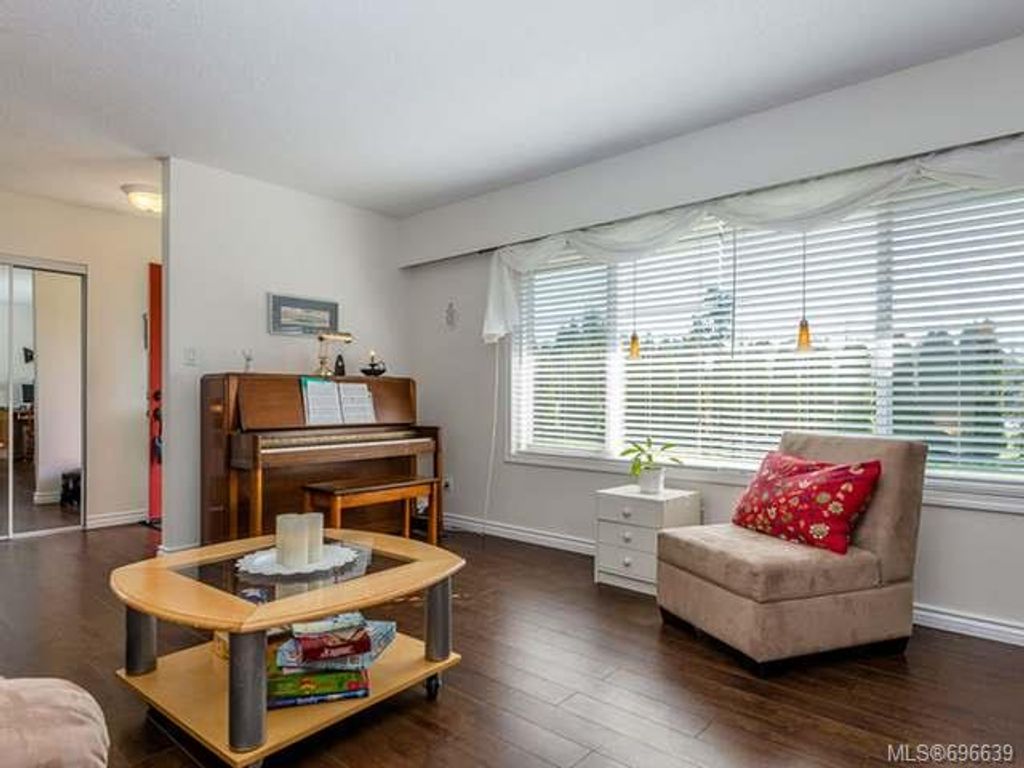 listing image 16040783838614544316