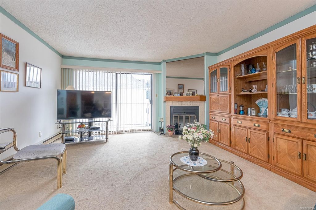 listing image 16047942758231053201