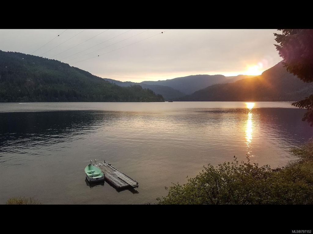 listing image 16046867642992561594