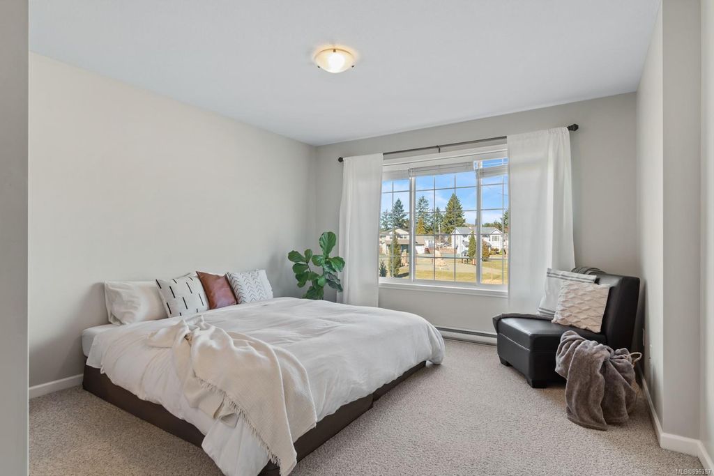 listing image 16041171504283