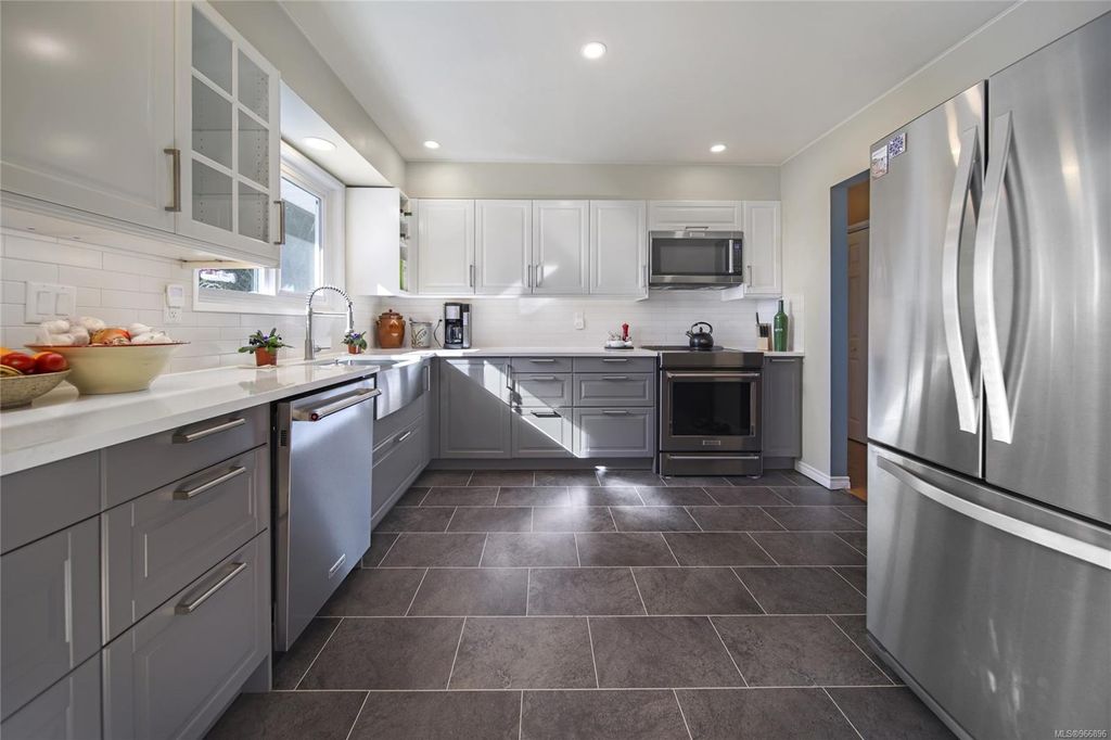 listing image 16042480869091465044