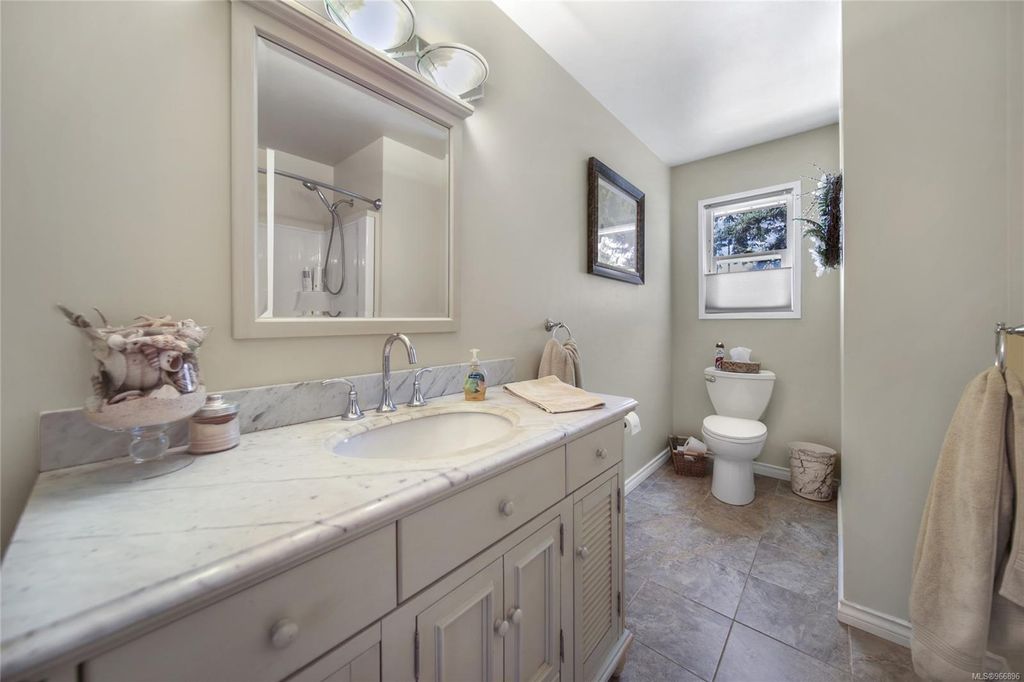 listing image 16040567321980039385
