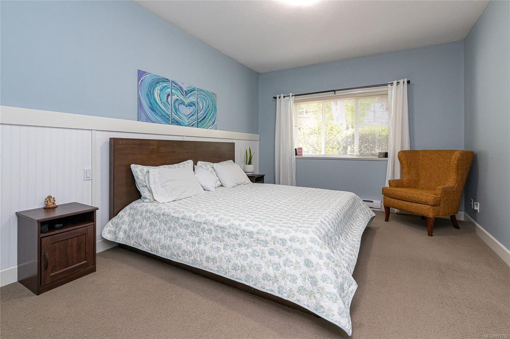 listing image 16042029760380610521