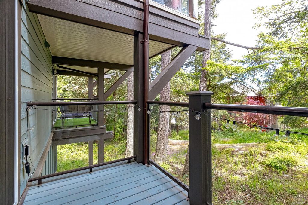listing image 16044340506395946592