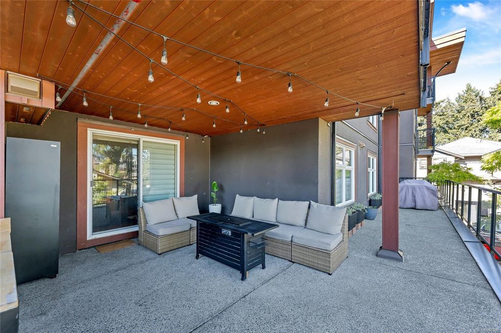 listing image 16048247823846031591
