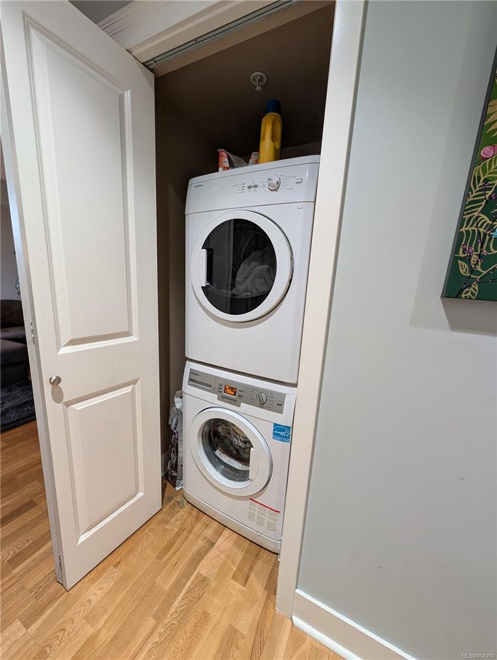 listing image 16044435635498505927