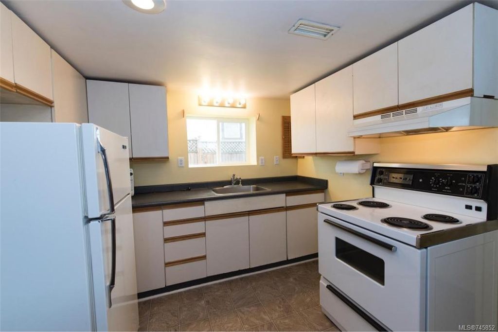 listing image 16046722166969896646